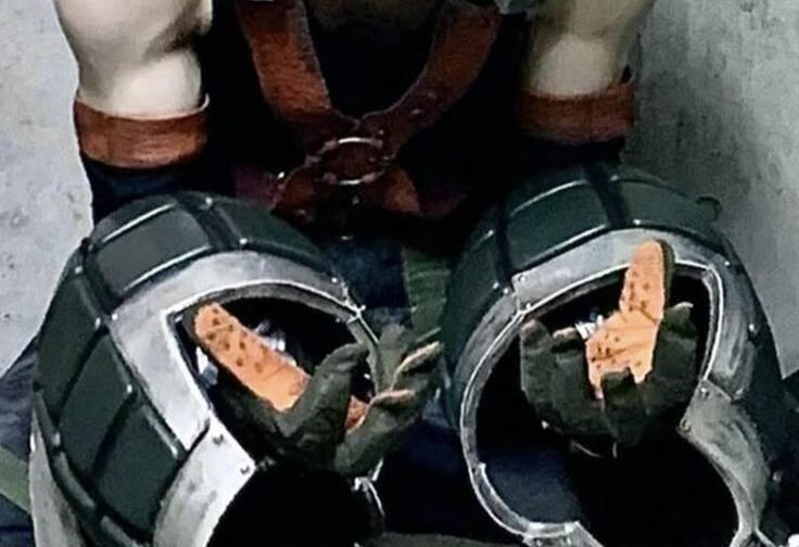 "𝘛𝘩𝘪𝘴 𝘢𝘪𝘯’𝘵 𝘢 𝘧𝘢𝘯 𝘤𝘭𝘶𝘣 — 𝘪𝘵’𝘴 𝘮𝘺 𝘴𝘱𝘢𝘤𝘦. 𝘠𝘰𝘶 𝘴𝘵𝘢𝘺 𝘪𝘧 𝘺𝘰𝘶 𝘤𝘢𝘯 𝘬𝘦𝘦𝘱 𝘶𝘱."