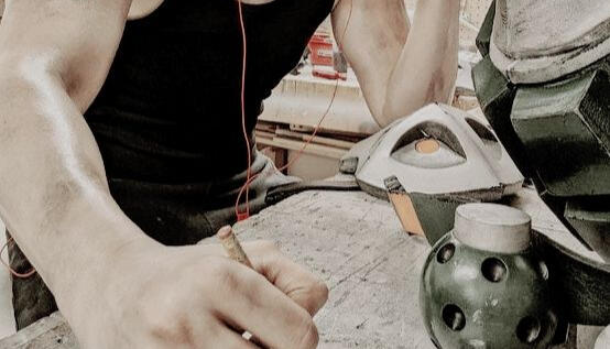 "𝘛𝘩𝘪𝘴 𝘢𝘪𝘯’𝘵 𝘢 𝘧𝘢𝘯 𝘤𝘭𝘶𝘣 — 𝘪𝘵’𝘴 𝘮𝘺 𝘴𝘱𝘢𝘤𝘦. 𝘠𝘰𝘶 𝘴𝘵𝘢𝘺 𝘪𝘧 𝘺𝘰𝘶 𝘤𝘢𝘯 𝘬𝘦𝘦𝘱 𝘶𝘱."